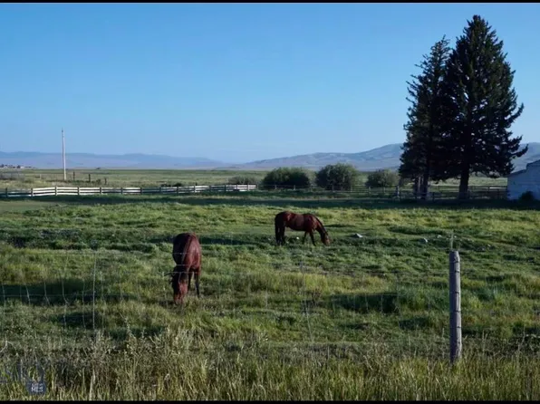 750 & 775 Medicine Lodge Rd, Dillon, MT 59725