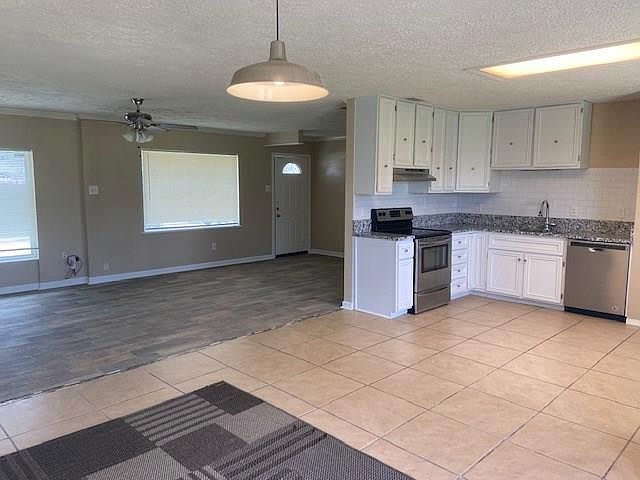 1st image of 501 Starling Dr