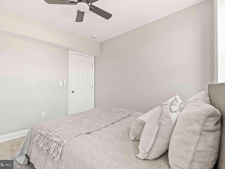 829 W Barre St — Photo 14