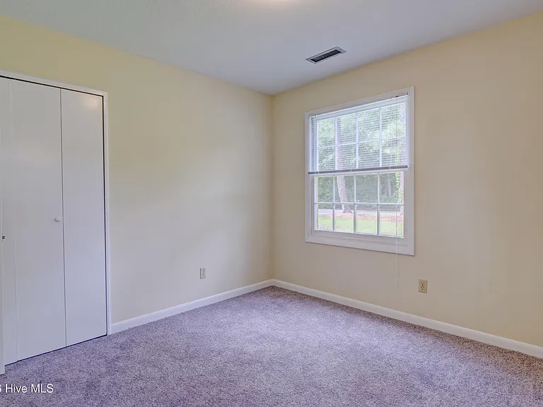 4010 Lake Ave — Photo 17
