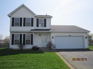 2039 N Amber Prairie Way, Lake Villa, IL 60046