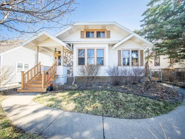 1556 Auburn St, Dubuque, IA 52001