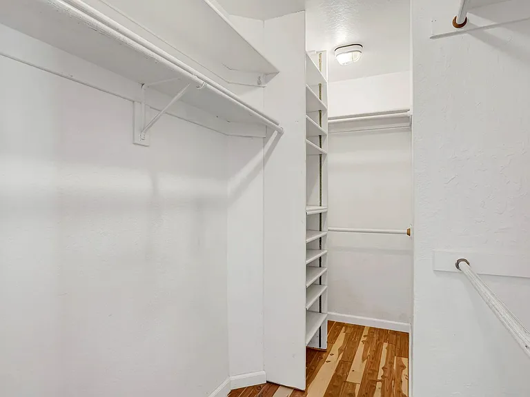 3596 Louis Rd — Photo 30
