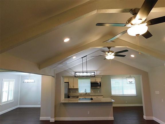 5th image of 2703 N Colfax Cir