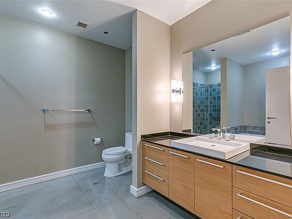 4th image of 200 Hoover Ave Unit 2012