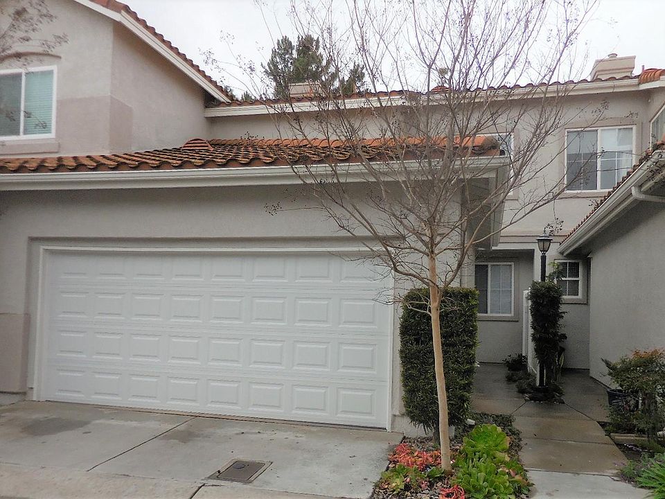 1st image of 319 Paseo Sabanero