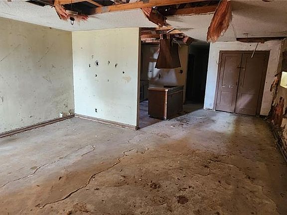 5th image of 1716 Enterprise Rd