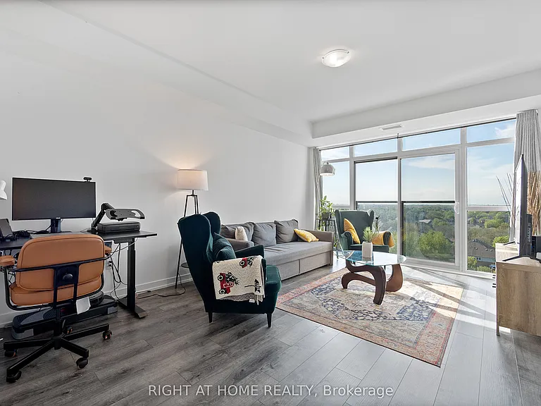 450 Dundas St E #804 — Photo 6