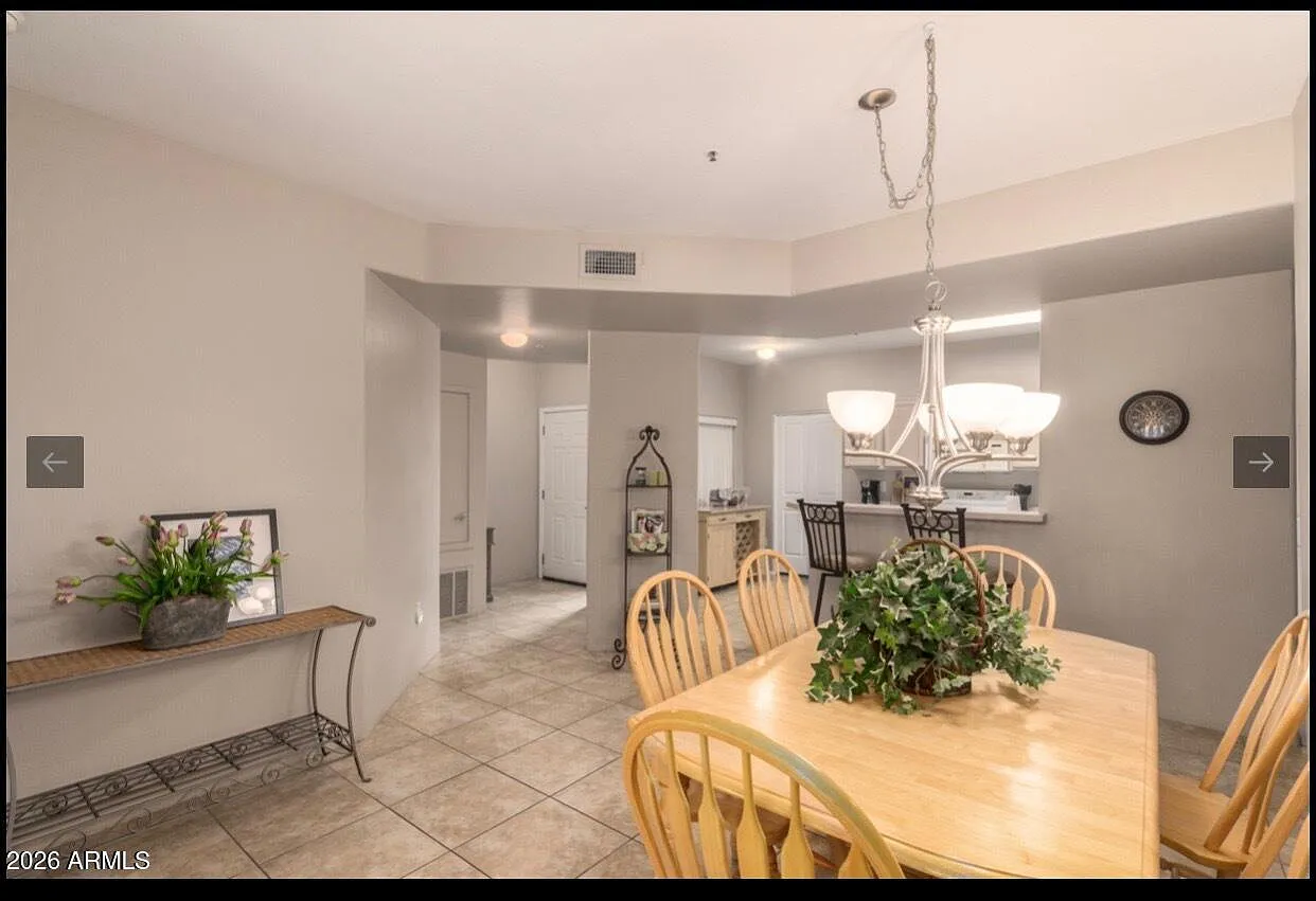 2 bed, 1298 sqft, $2,200 — Photo 4
