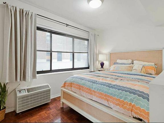 4th image of 85 8th Ave APT 4J