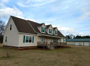 28900 Lowcountry Hwy, Smoaks, SC 29481