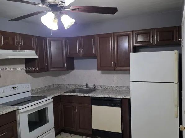 2061 NW 47th Ter APT 111, Fort Lauderdale, FL 33313