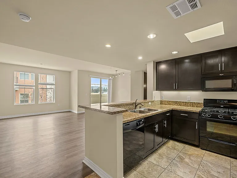 Emerson Valley Village — Photo 12
