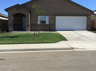 381 Joya Dr, Madera, CA 93637