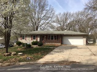 6122 Hedges Ave, Raytown, MO 64133