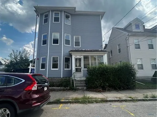 65 Westcole St, Pawtucket, RI 02860