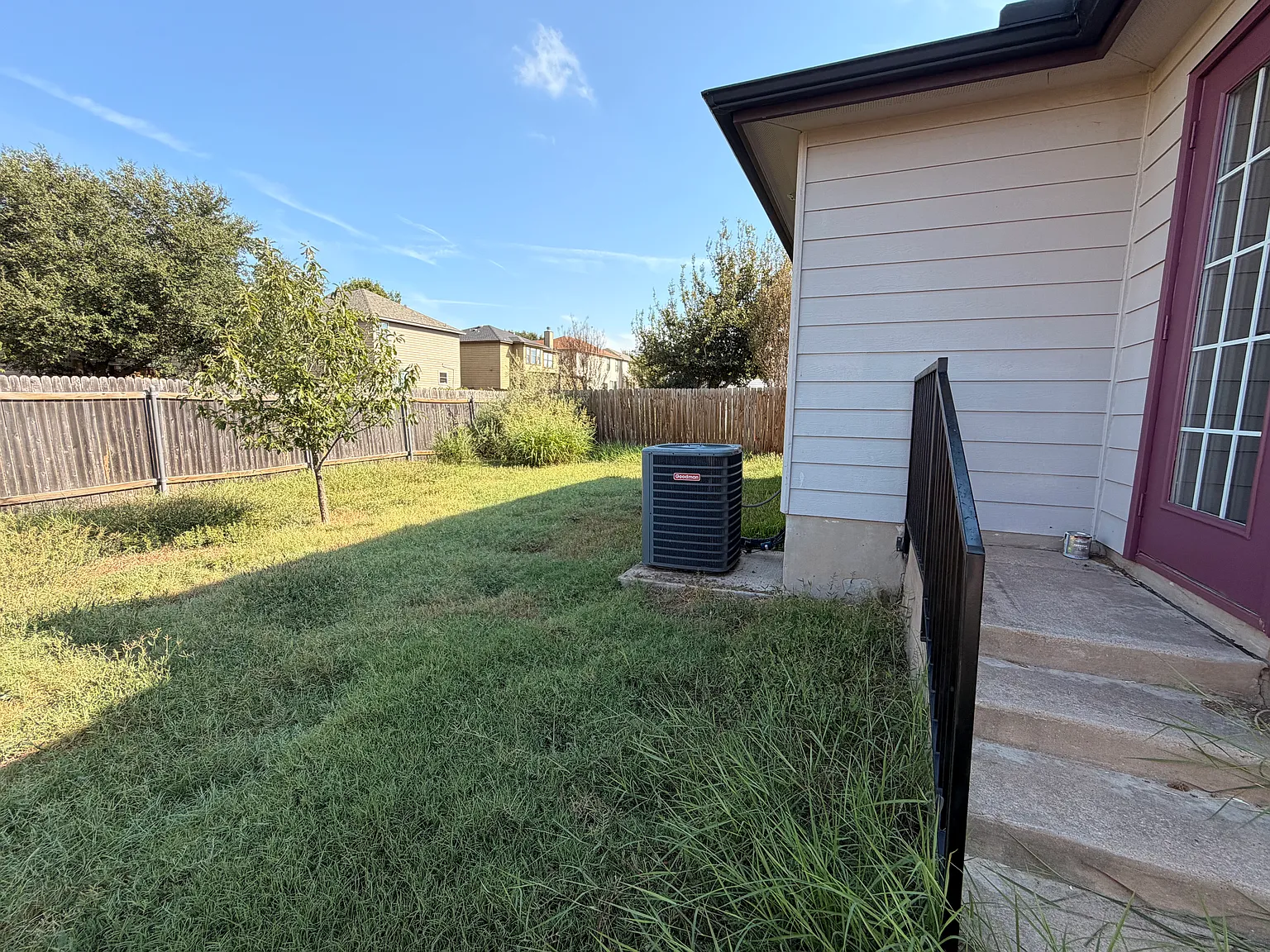 4 bed, 1364 sqft, $1,800 — Photo 3