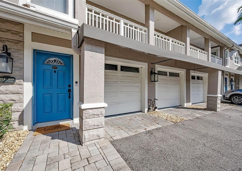 1st image of 4811 BAYSHORE BOULEVARD #203