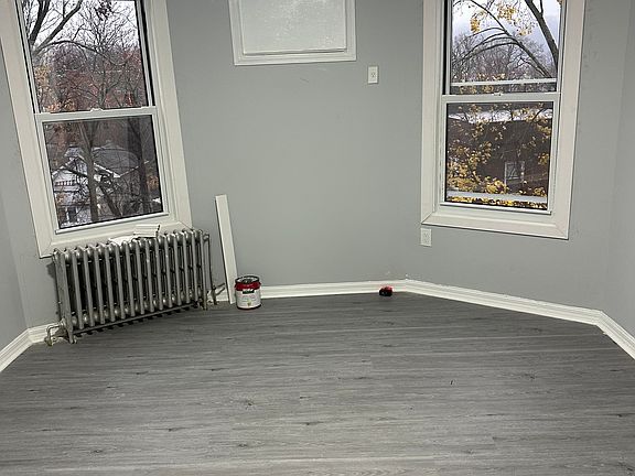 3rd image of 292 Woodworth Ave APT 3S