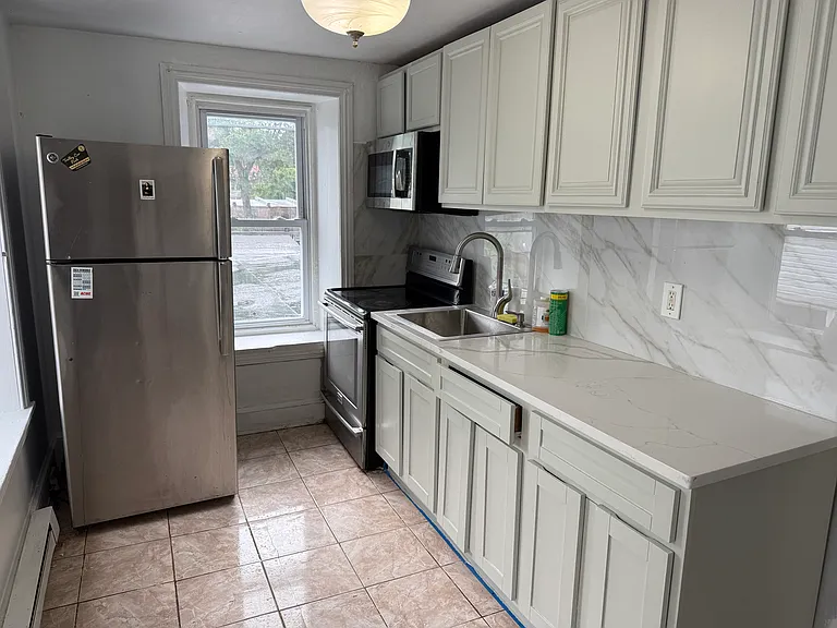 27 E Meehan Ave #2 — Photo 7
