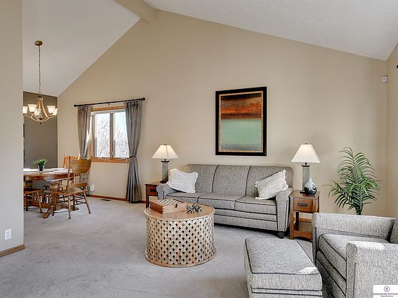 2nd image of 2706 Alberta Ave