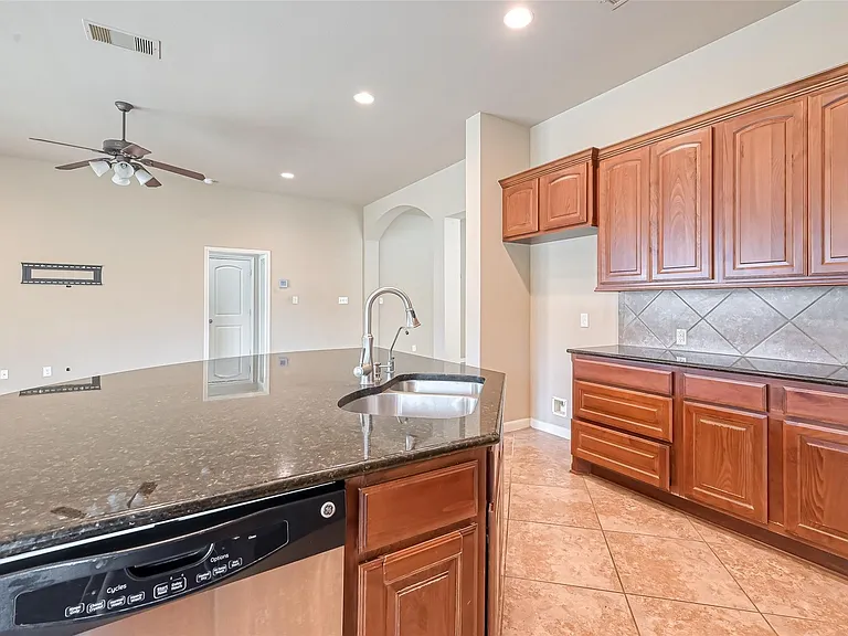 6206 Falling Briar Ln — Photo 29