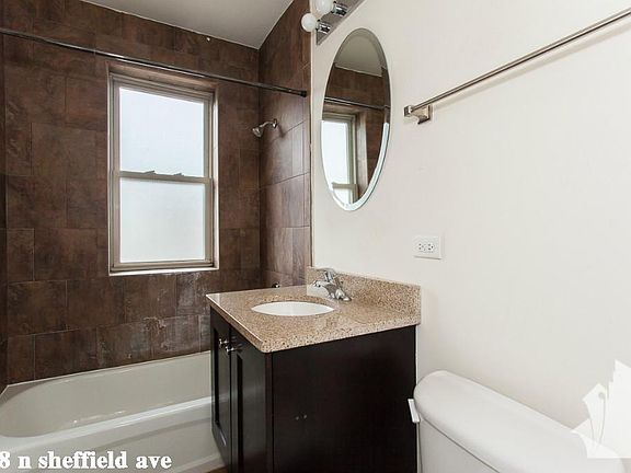 3rd image of 3808 N Sheffield Ave #1613