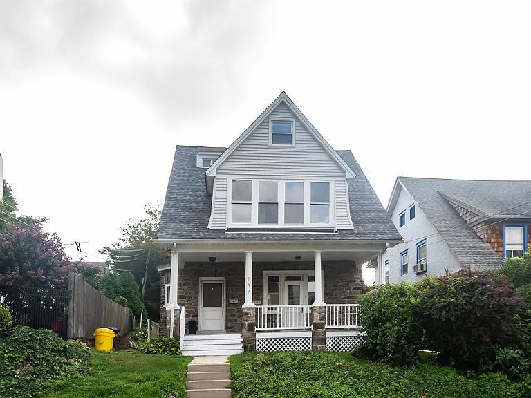 237 N Essex Ave #1 — Photo 14