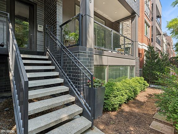 2nd image of 2650 N Bosworth Ave #1N