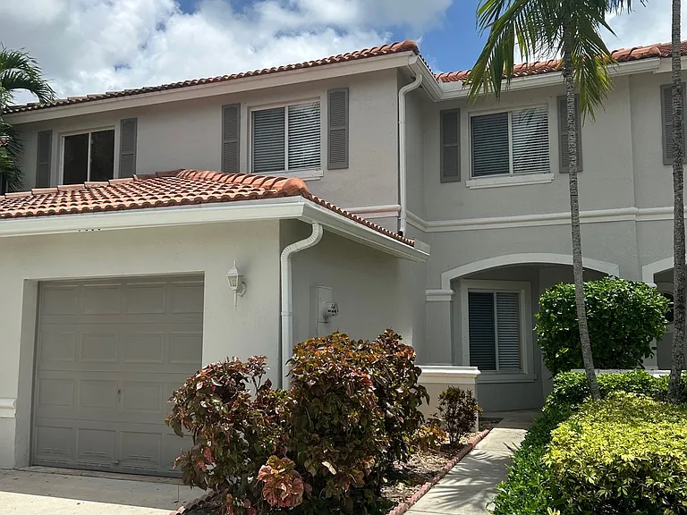 6303 Sandy Bank Ter — Photo 1