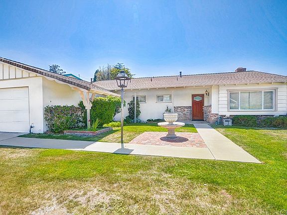 2nd image of 3209 Budleigh Dr
