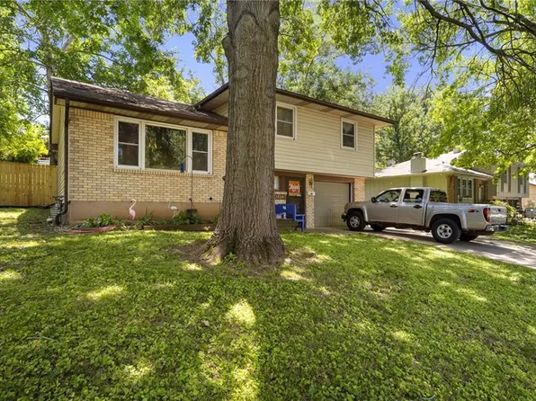1729 N McCoy St, Independence, MO 64050