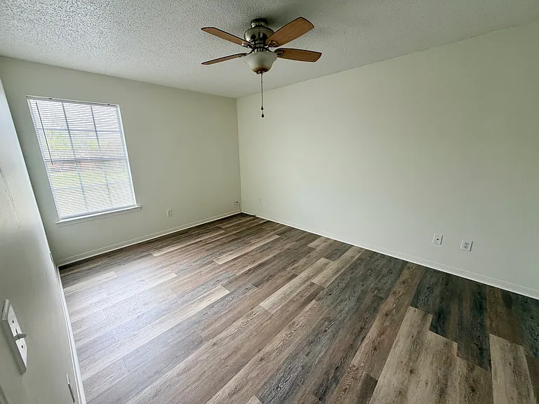 110 Summerchase Rd #5 — Photo 10