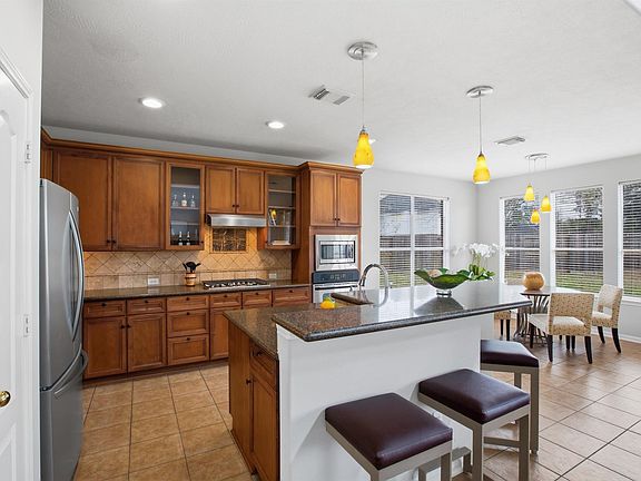 3rd image of 15306 Stoneridge Park Ln