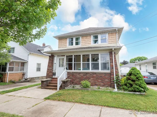 1134 Watson St SW, Grand Rapids, MI 49504