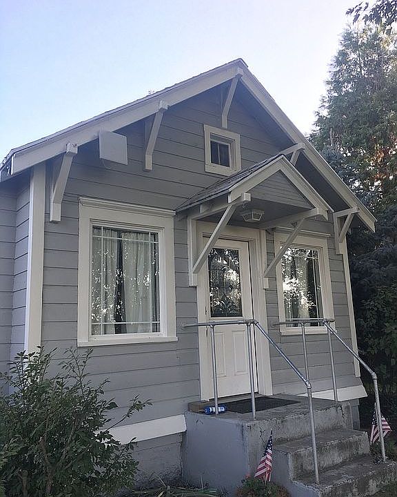 1st image of 353 Wallula Ave