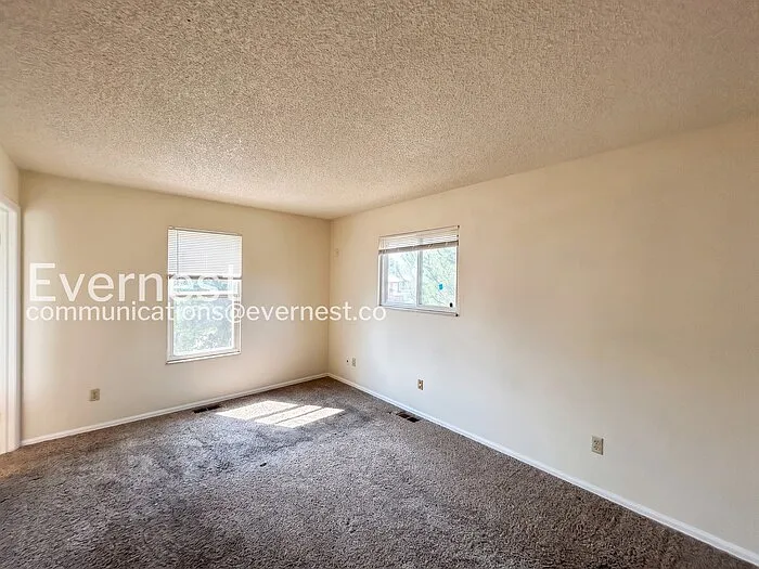 2702 Dickens Dr — Photo 8