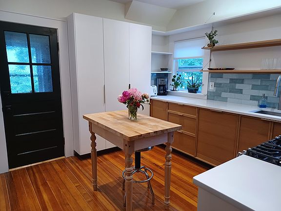 5th image of 281 Glenwood Ave #2
