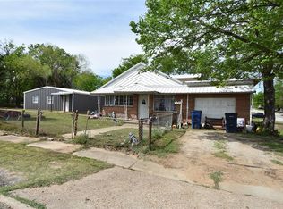 820 E Broadway Ave, Seminole, OK 74868