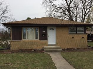 8801 W Clovernook Ct, Milwaukee, WI 53224