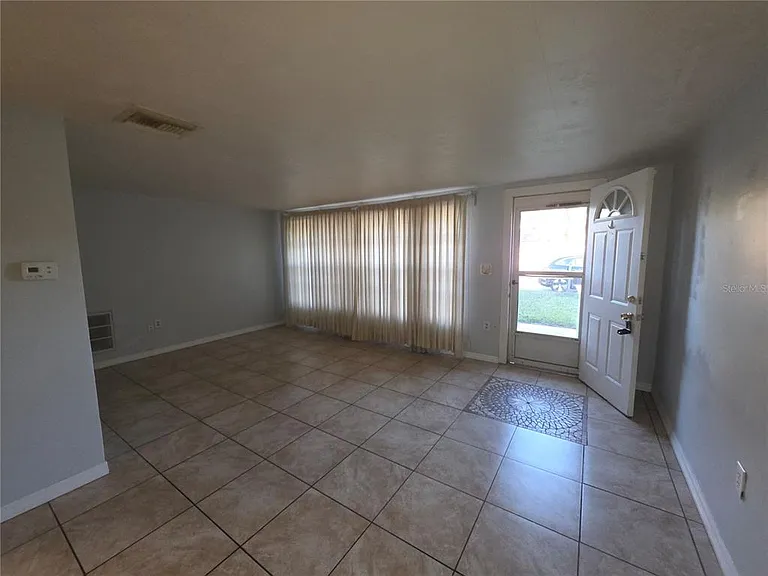 3431 Overland Dr — Photo 3