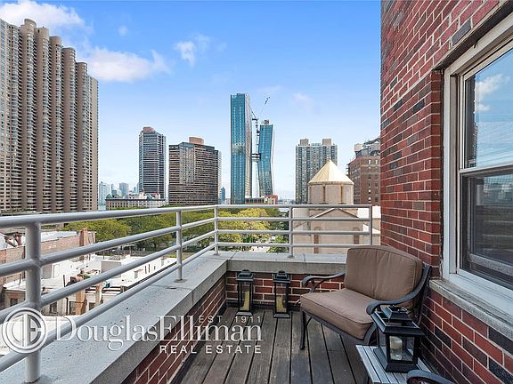 3rd image of 240 E 35th St APT 9D