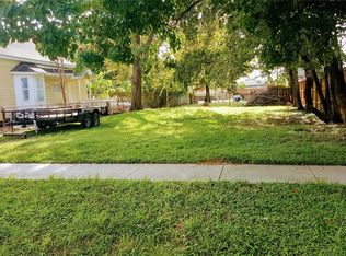 1913 Everett St, Houston, TX 77009