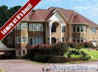 6390 Putnam Ford Dr, Woodstock, GA 30189