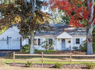 420 Halladay Ave, Suffield, CT 06078