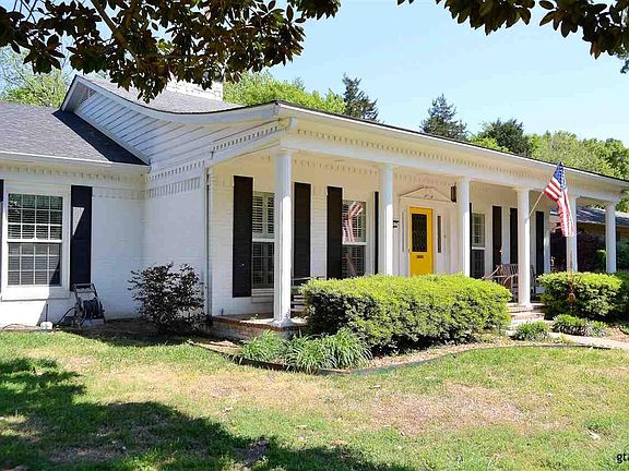 4th image of 801 Circle Dr