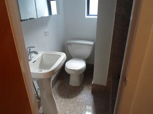 Rented by Sky Management | media 71