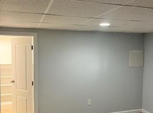 25 Murray Pl, Merrick, NY 11566