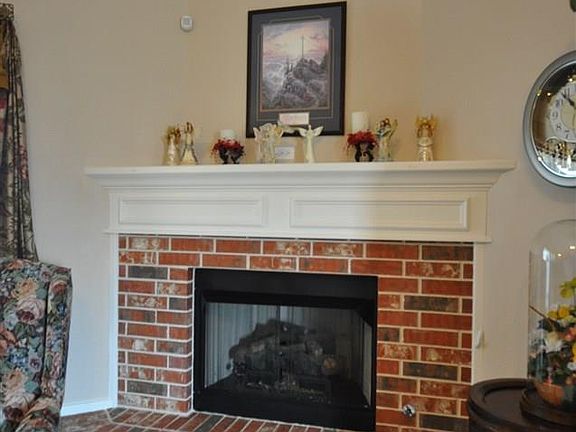 4th image of 11174 Meadows Dr