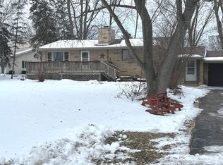 13980 W Stonegate Rd, Wadsworth, IL 60083